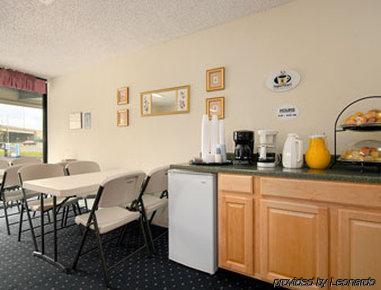 Super 8 Motel - Raritan المطعم الصورة